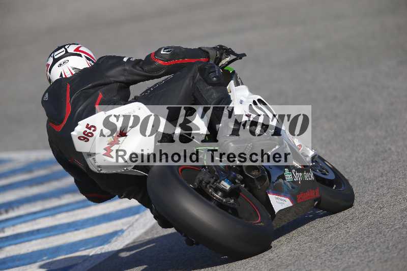 /02 29.01.-02.02.2024 Moto Center Thun Jerez/Gruppe gruen-green/965